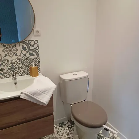 בית הארחה La Petite Maison Dans La Prairie Ecommoy