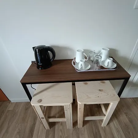 La Petite Maison Dans La Prairie בית הארחה